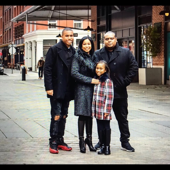 Meet your Posher, Audrey - Picture 2 of 5